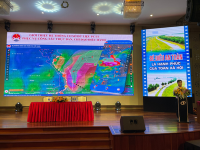 Giới thiệu về Hệ thống Giám sát thiên tai Việt Nam (Hệ thống VNDMS) tại Hội nghị tập huấn kỹ thuật hộ đê, phòng, chống thiên tai cho lực lượng chuyên trách quản lý đê điều năm 2022