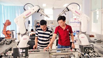 Chất lượng nguồn nhân lực gắn với đổi mới công nghệ, chuyển đổi số